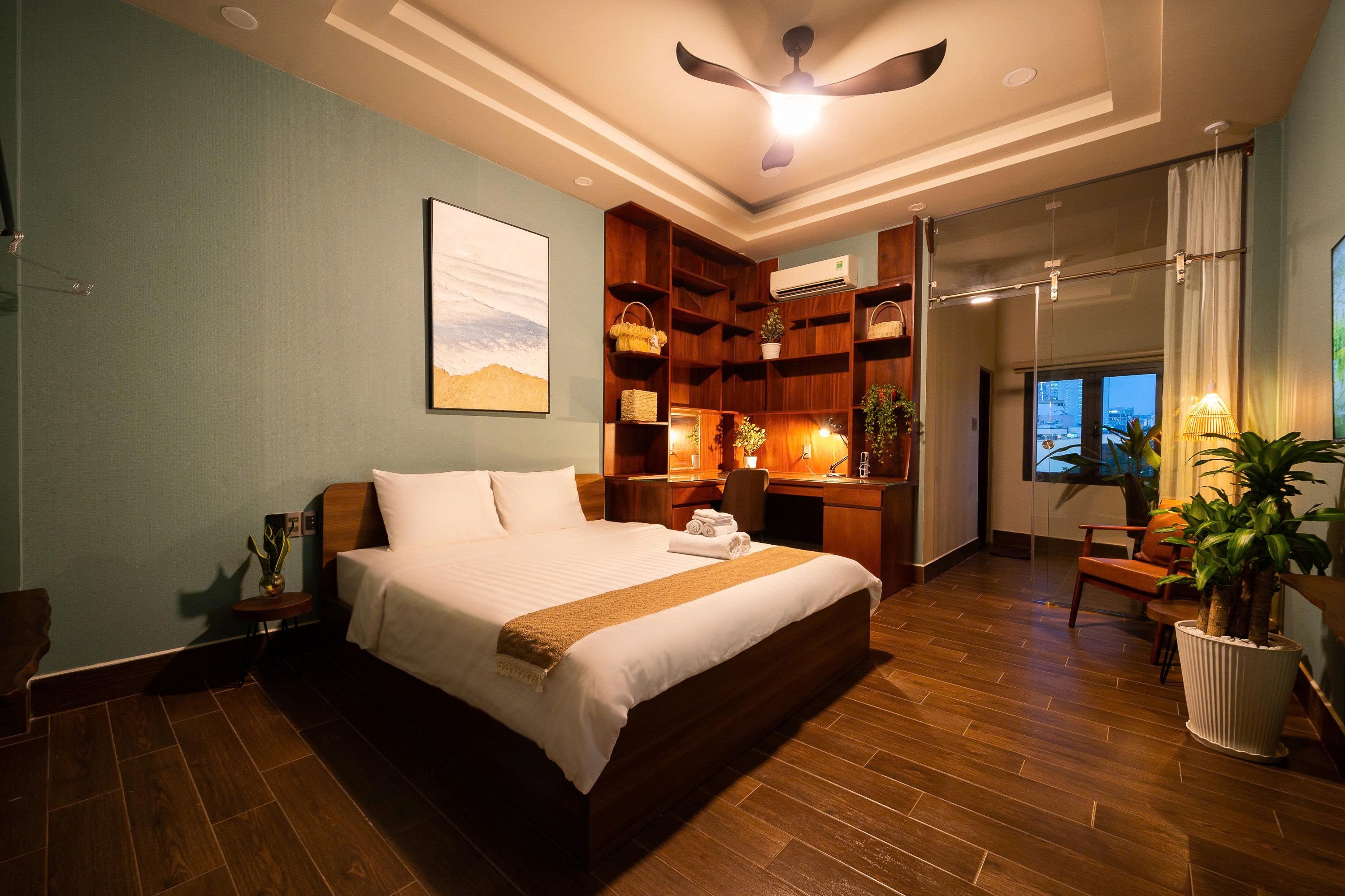 Room 06 Deluxe Cozy — main view